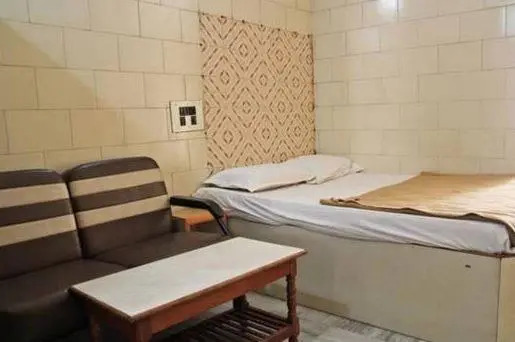 Hotel Adarsha Palace