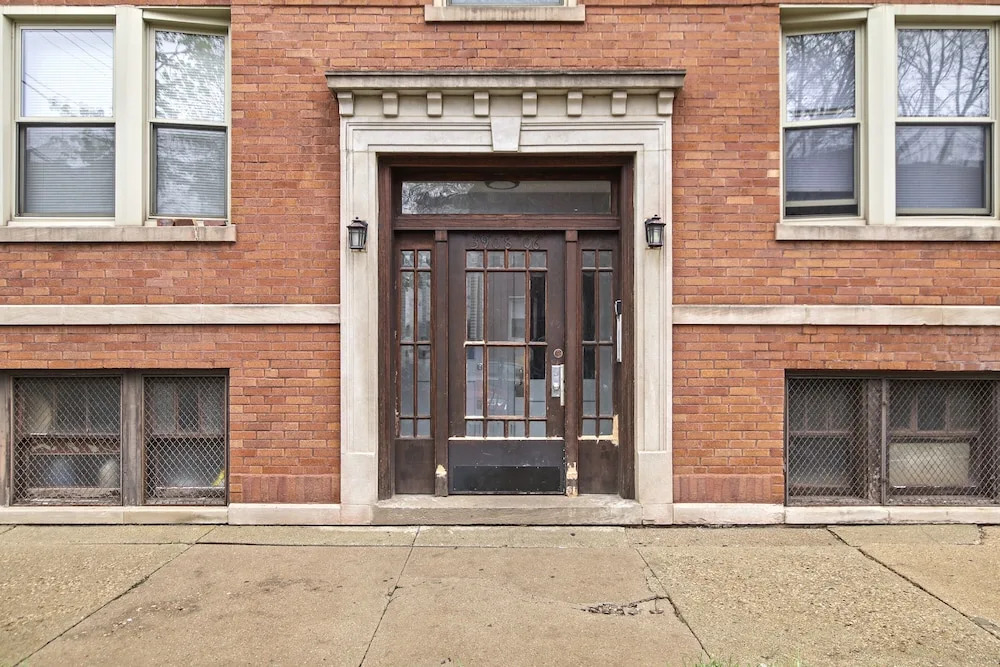 Classy 2BR Spacious Apt in Avondale