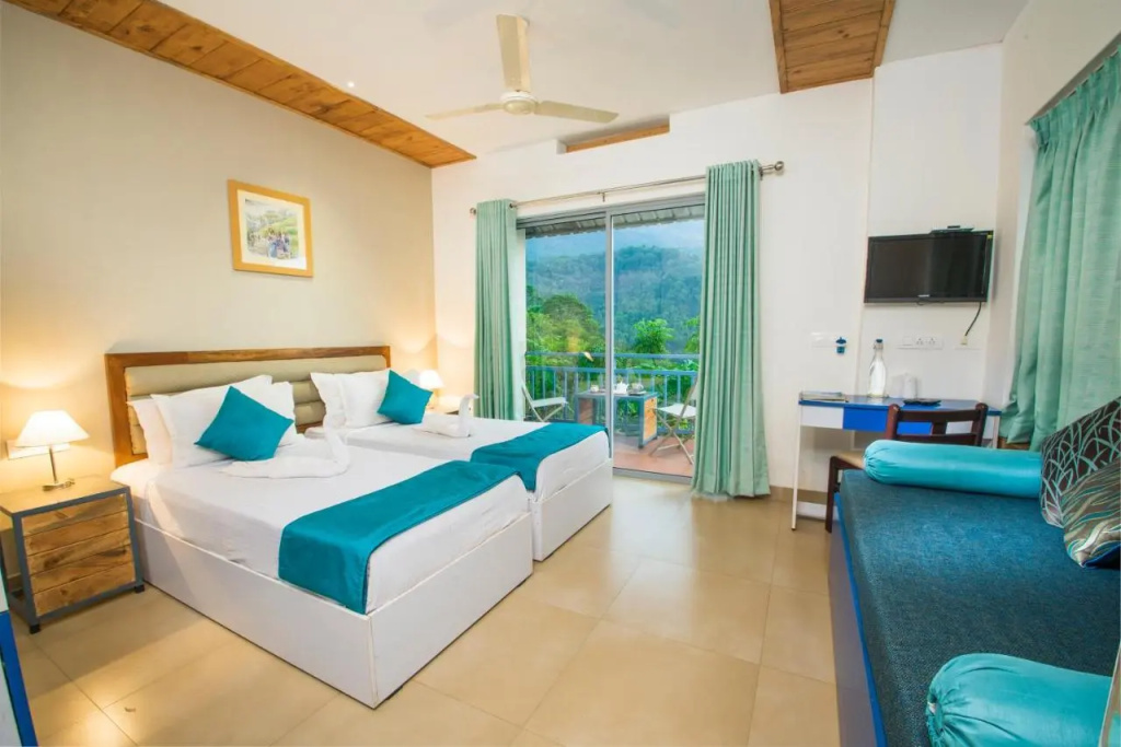 Mistletoe Munnar Homestay & Cafe