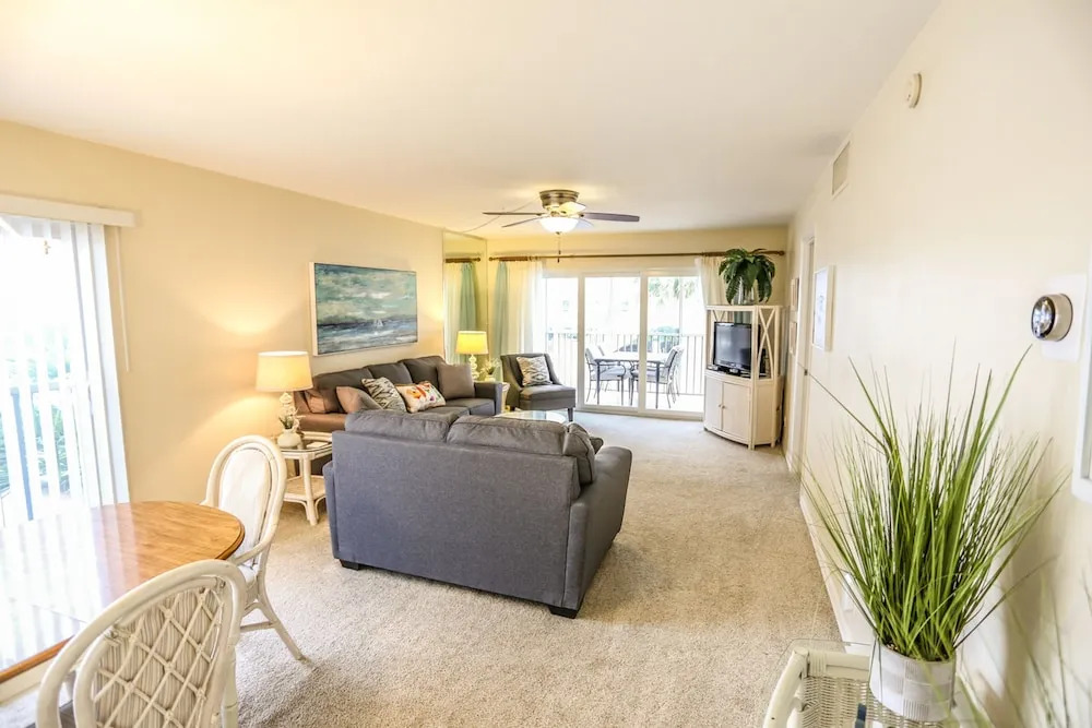 Sand Caper 208