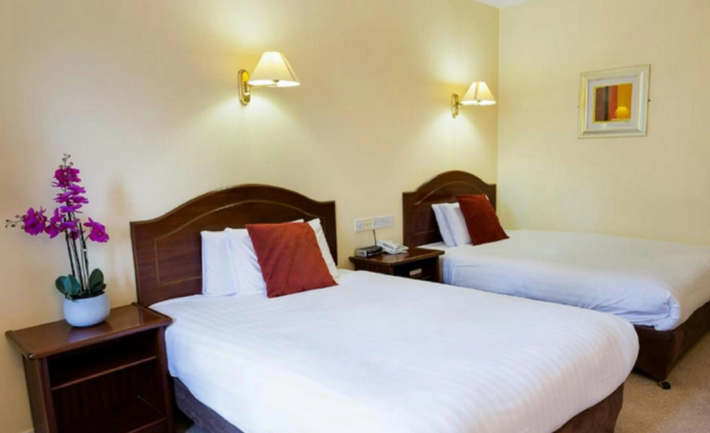 Oranmore Lodge Hotel Conference And Leisure Centre Galway