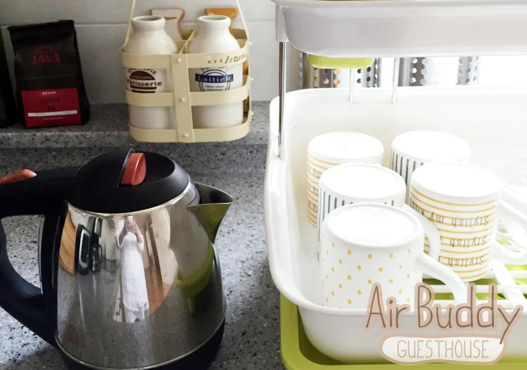Airbuddy Guesthouse - Hostel