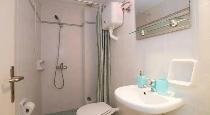 Hotel Dina