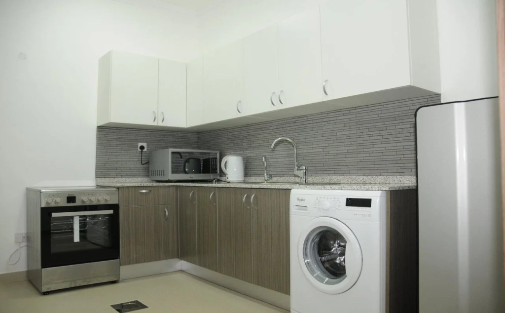 Al Muhanna Plaza Luxury Apartments