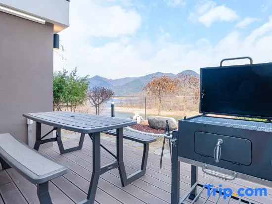 Jecheon The Shine Cheongpung