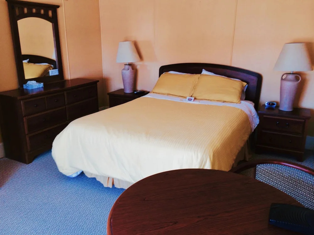 Moulton Hotel