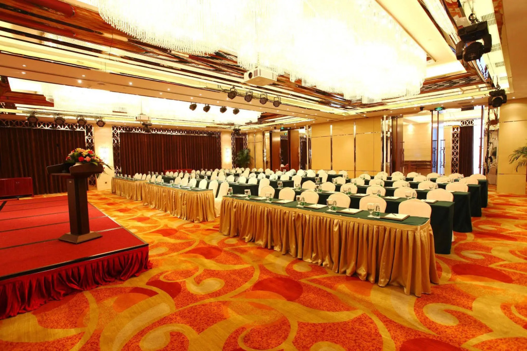 Celebrity Upper Class Hotel