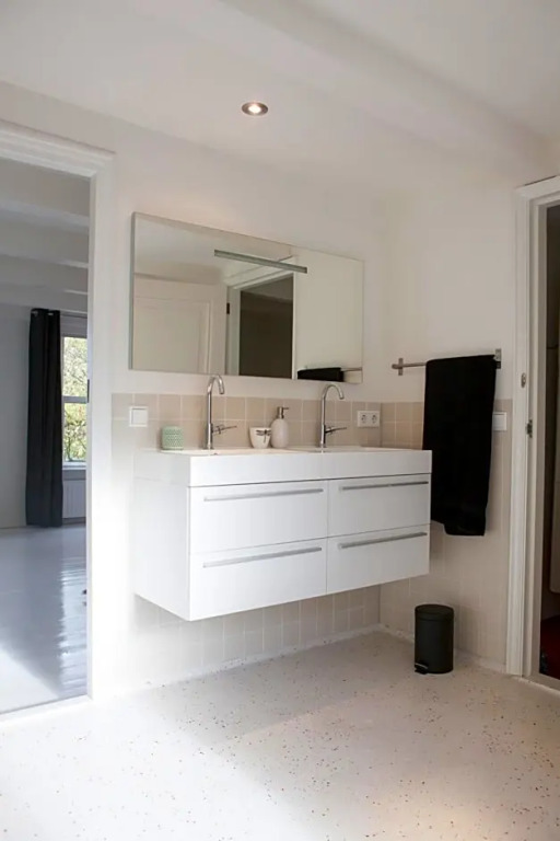 Mokum Suites