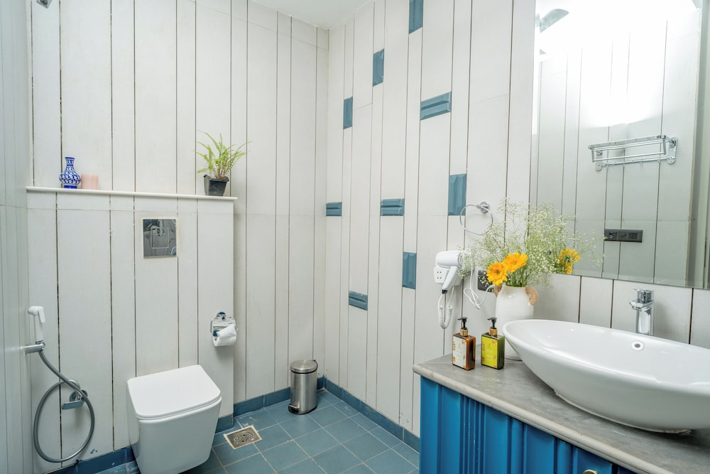 ELIVAAS Prive Suntuarios Casa Iris 4BHK