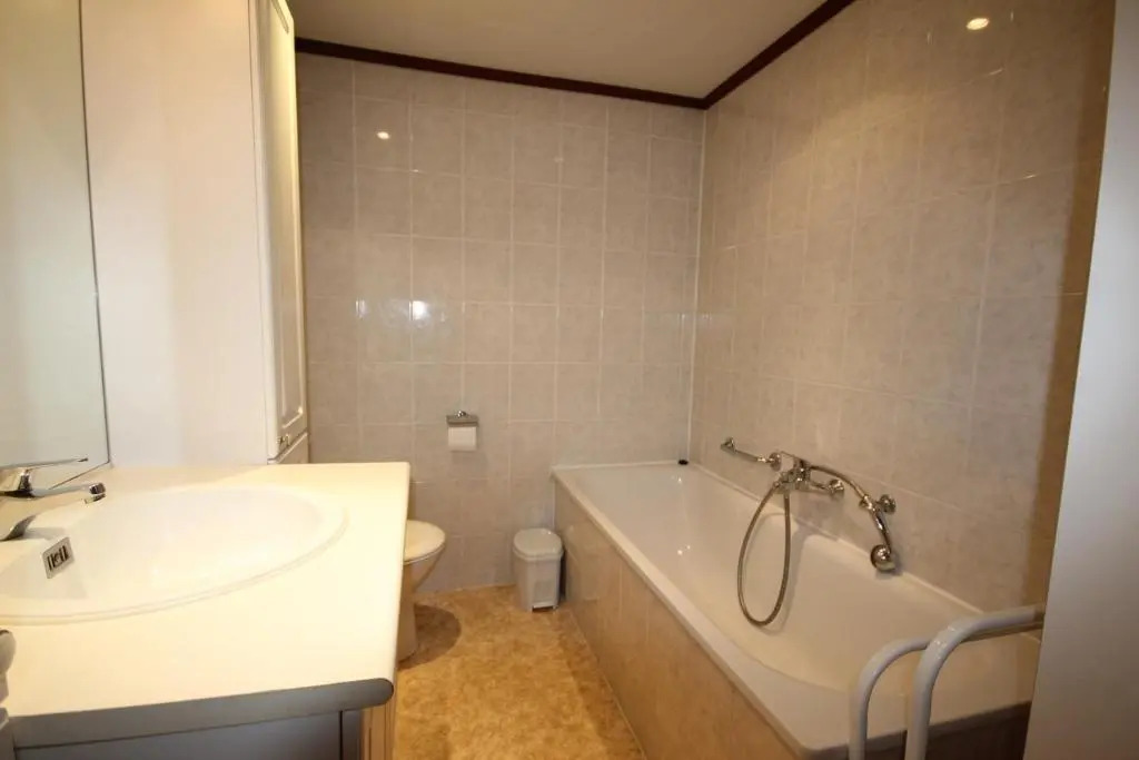 Domaine de vacances à 600m de la plage animations piscines en supplément villa climatisée 3 chambres 5 couchages WIFI LRPDSG12