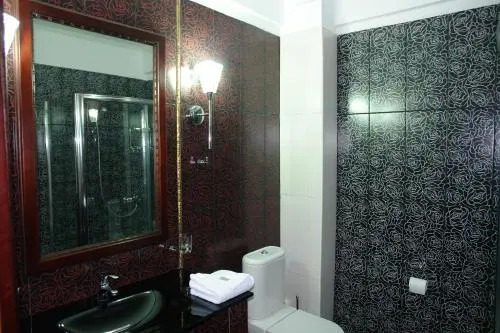 Batselas Traditional Hotel