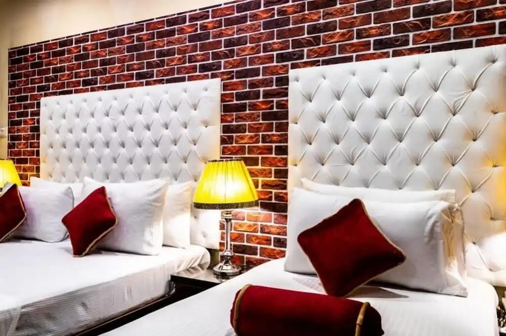 Rose Palace Hotel, Gulberg