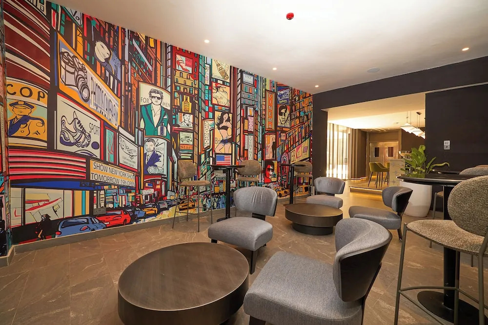 Louis Louvre Hotel