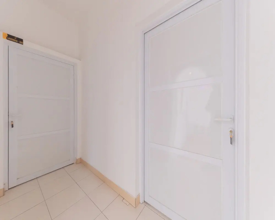 RedDoorz at Jalan Pangkal Perjuangan Karawang