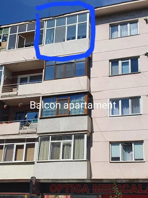 Grey House Bacau