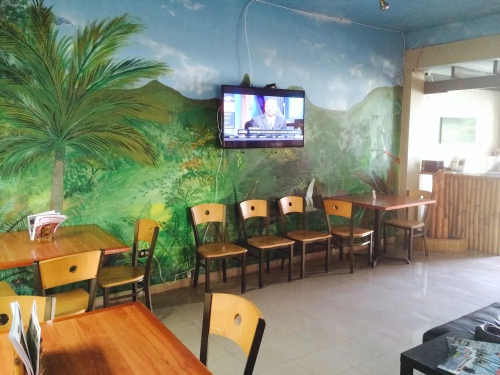 Coqui Inn Hotel