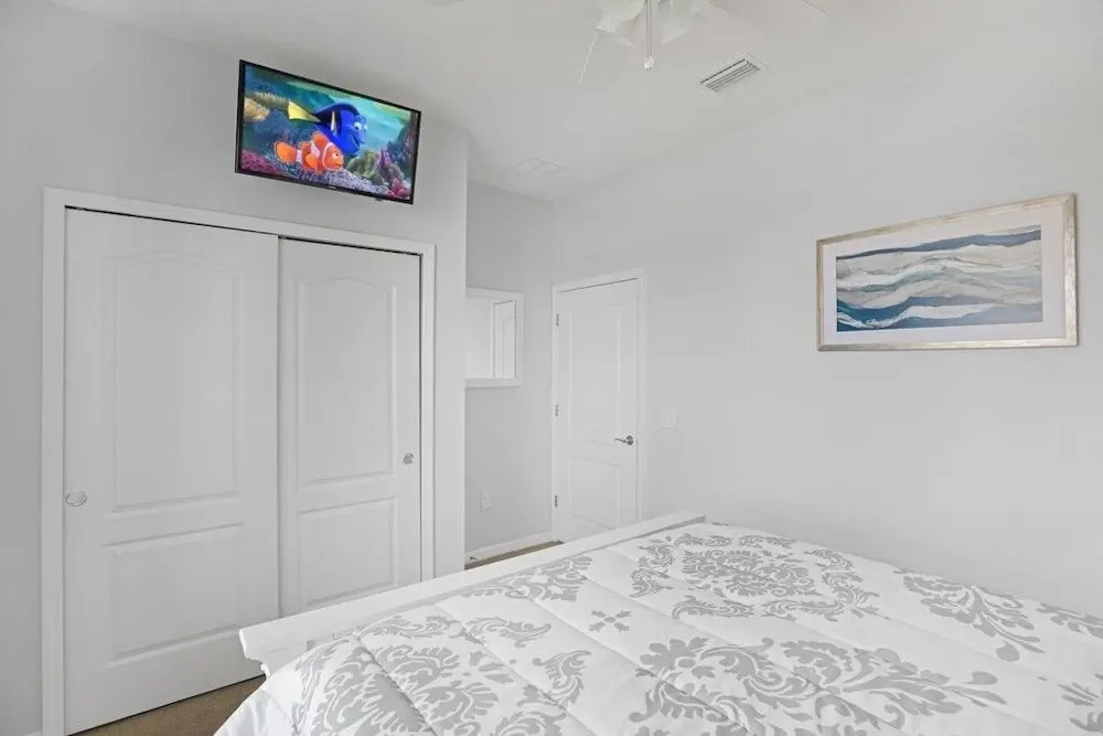 Luxury Resort Living Minutes Fom Disney 5 Bedroom Home
