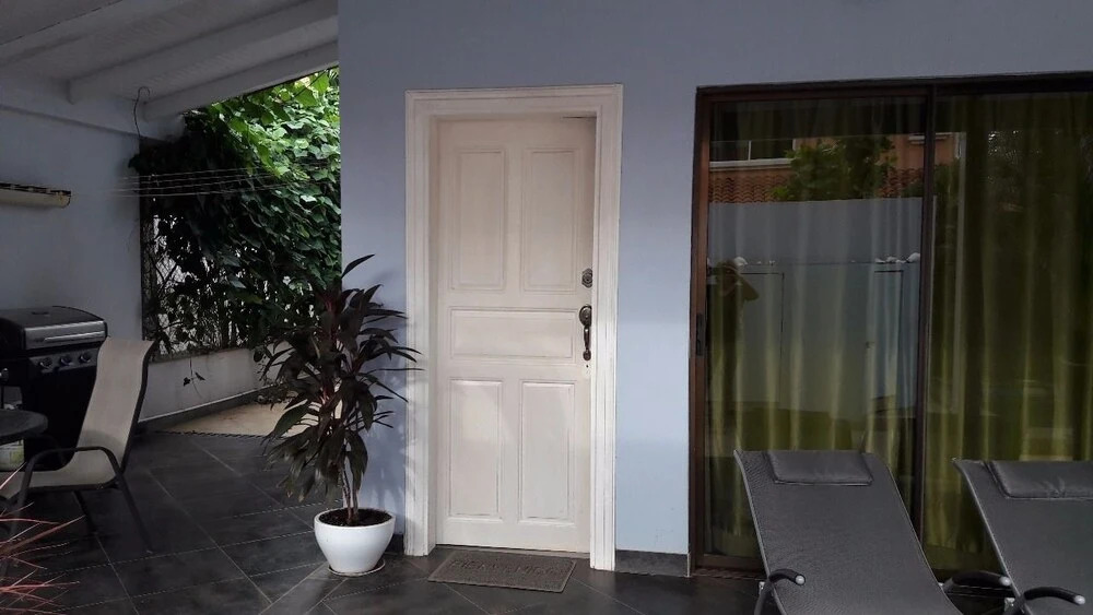 Villa Thoga Vacation Rentals & Tours