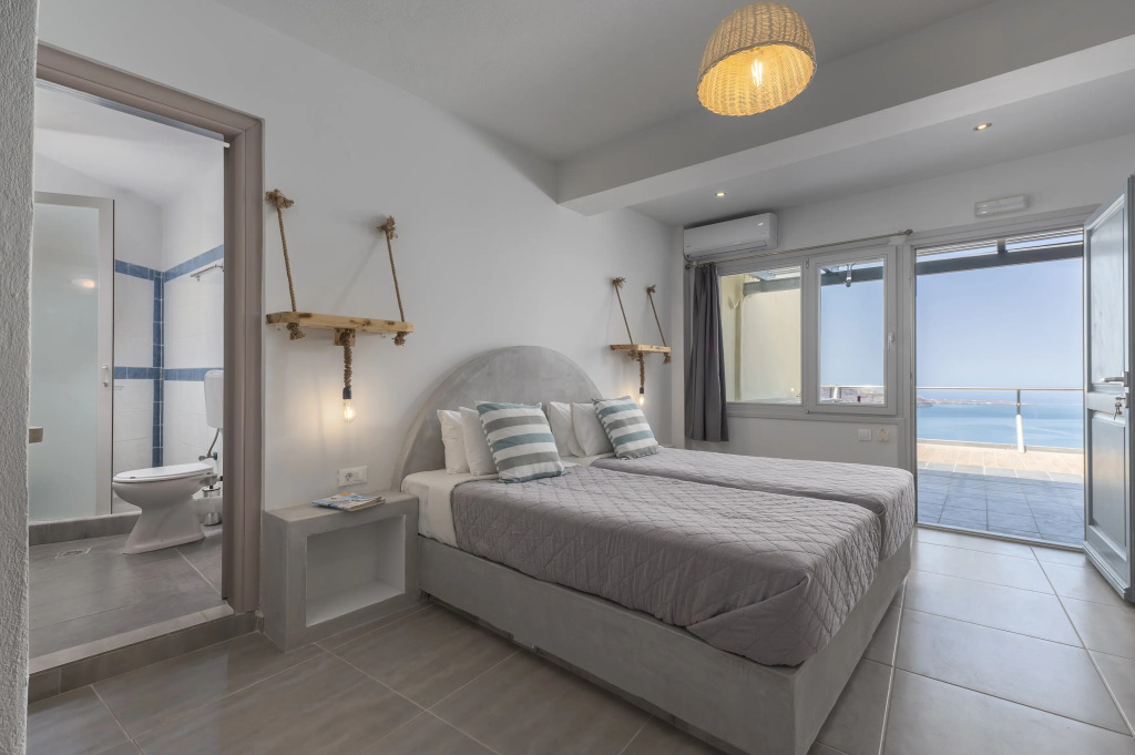 Gizis Cliffside Suites