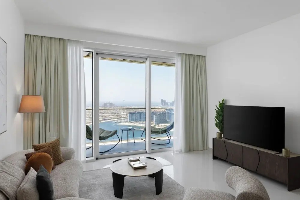 Maison Privee - Coastal Living w/ Uninterrupted Sea and Palm Views