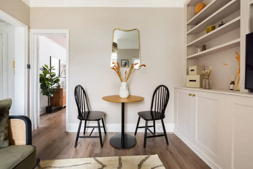 The Stephens Terrace Escape - Lovely 1BDR Apartment with Balcony