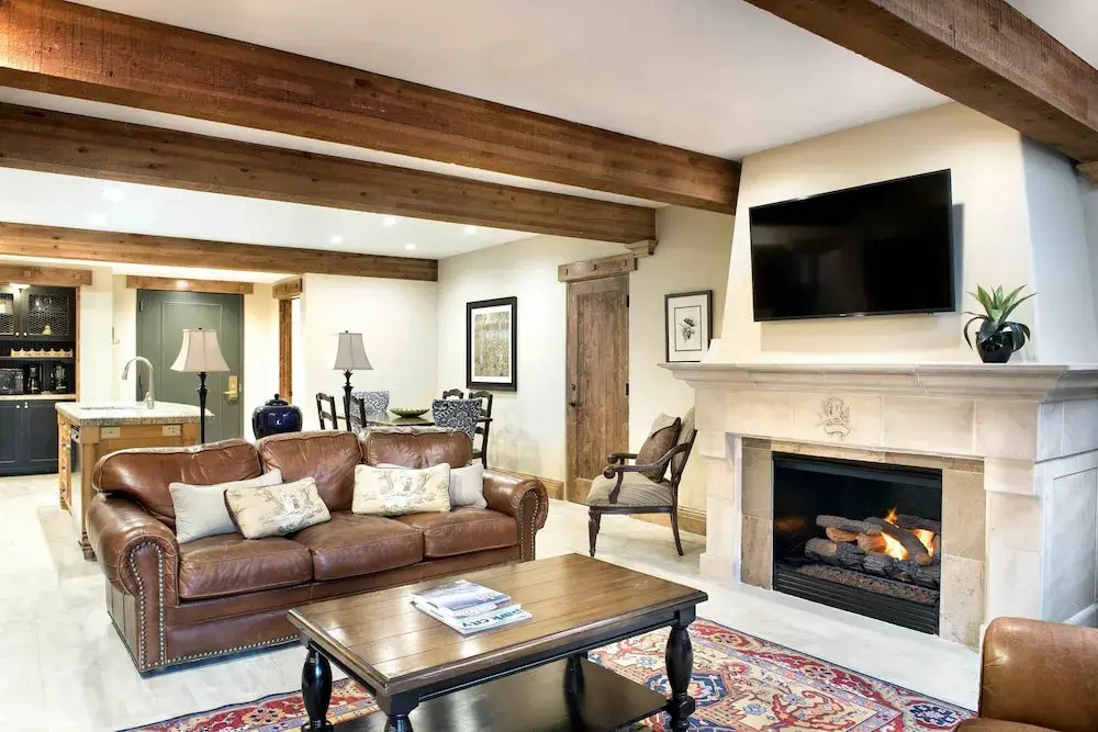 One Bedroom King Suite