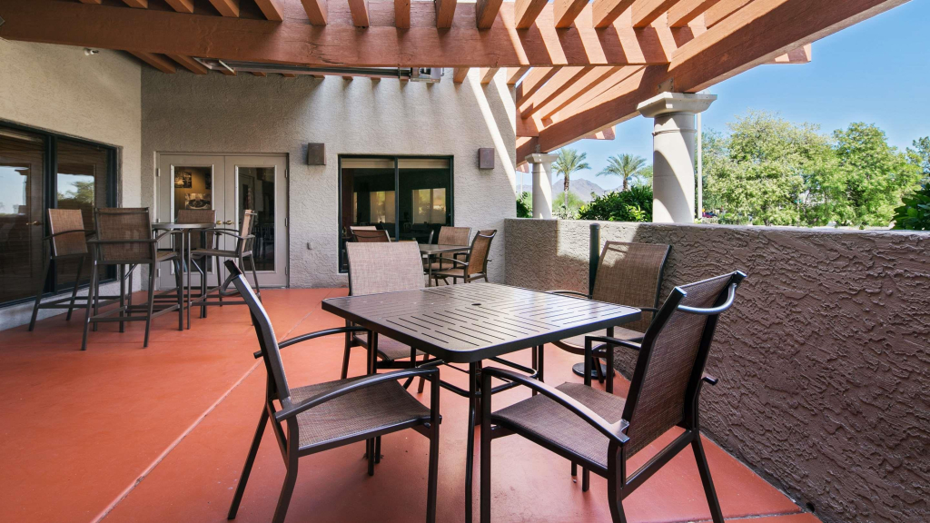 Best Western Plus Scottsdale Thunderbird Suites