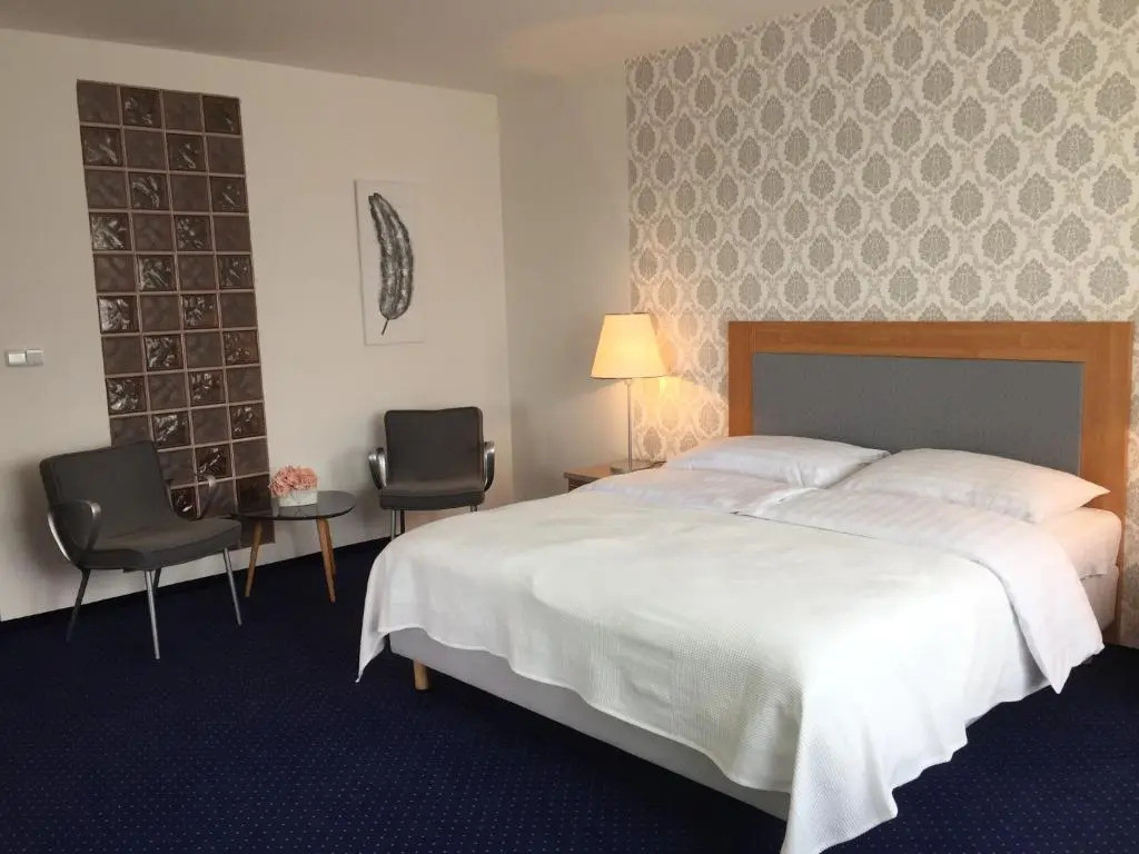Hotel Dvůr