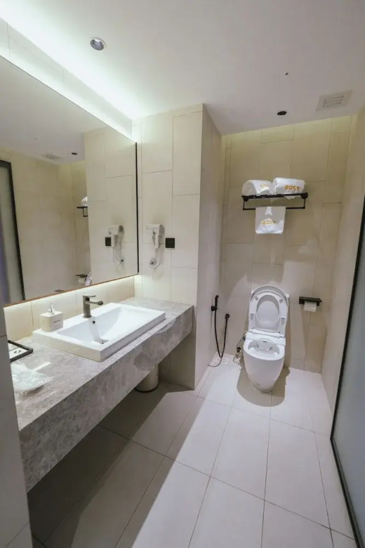 Sematan Roxy Beach Apartment