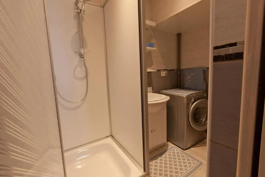 APPARTEMENT 4 PERSONNES CLASSE 2 ETOILES LEBOUCQ Laurent