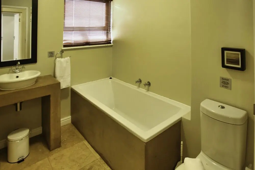 Ellefsen Suite 124
