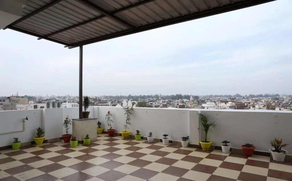 FabHotel Aman Residency Sharifpura
