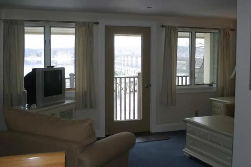 Sheepscot Harbour Village & Resort