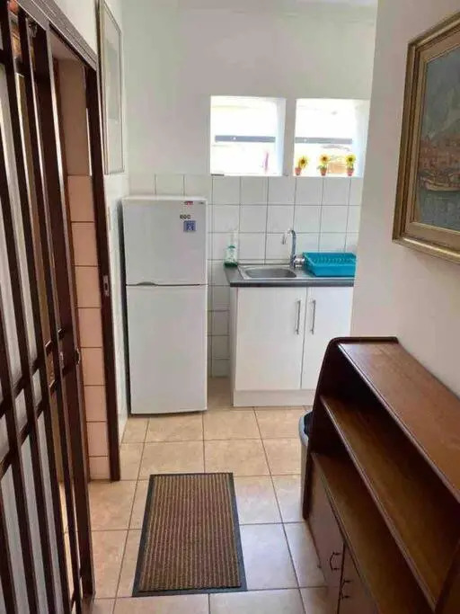 Central suburban suite in the heart of Joburg