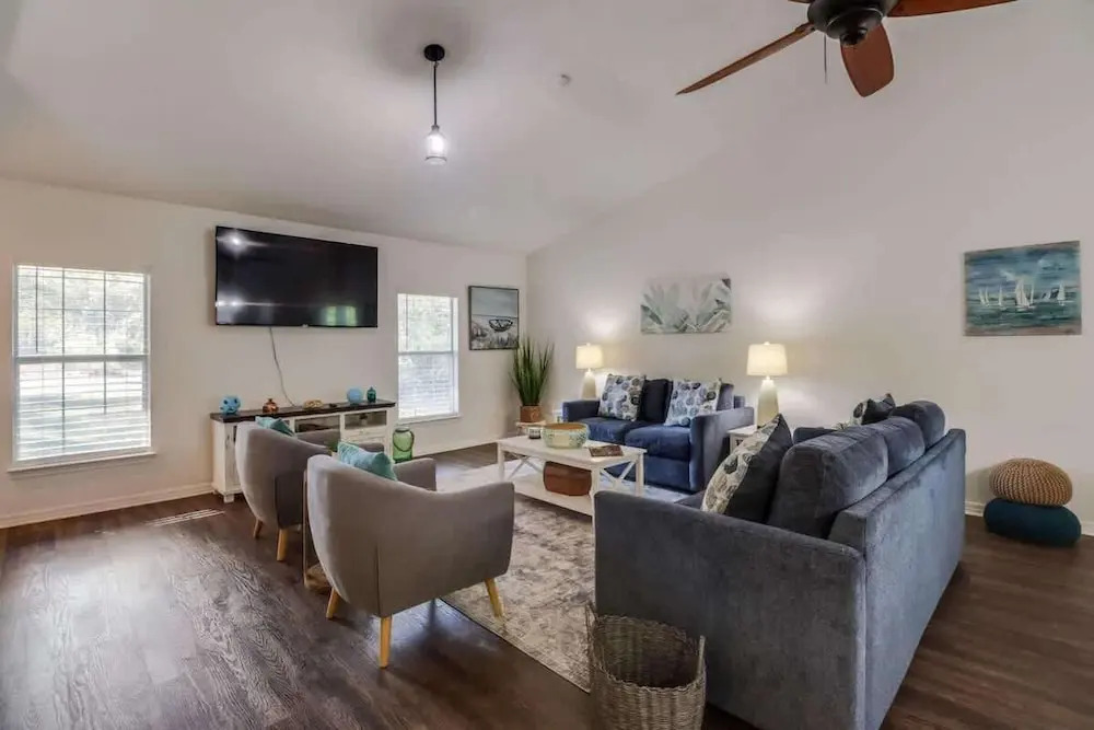 The Gulf Breeze Getaway