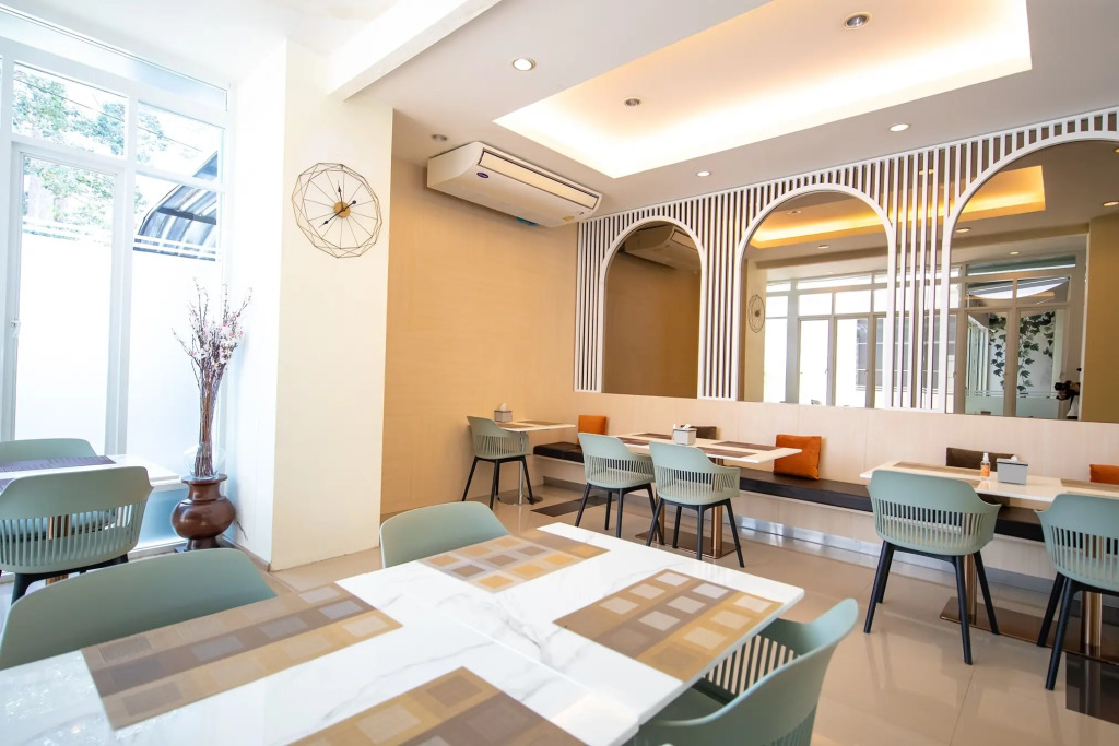 Phavina Grand Boutique