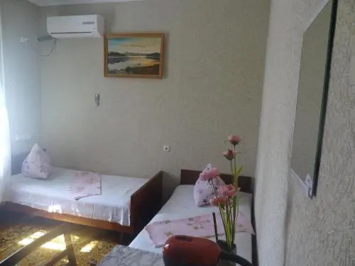 Guest House on Plodovaya 2
