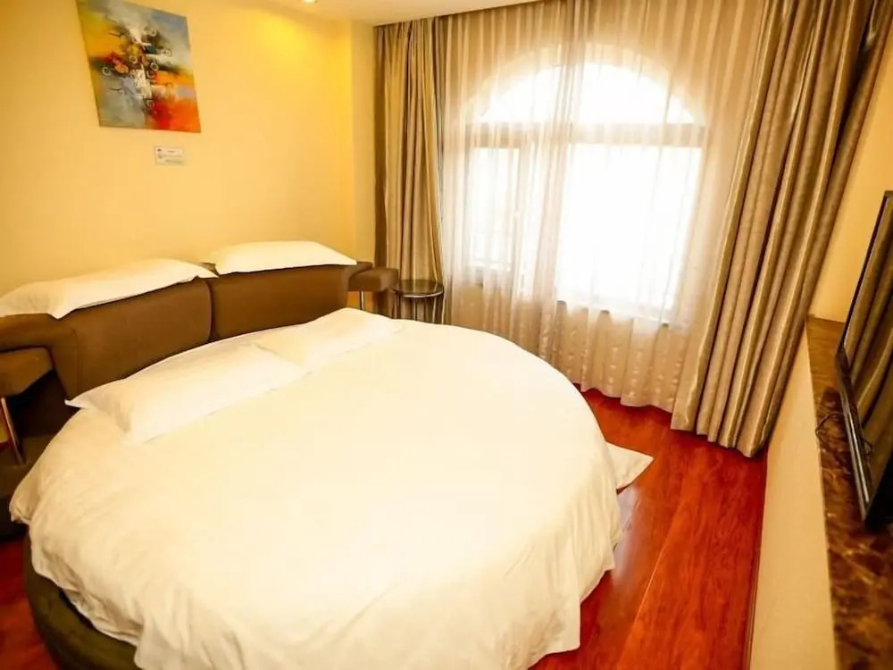 GreenTree Inn JUSCO Shopping Mall Business Hotel
