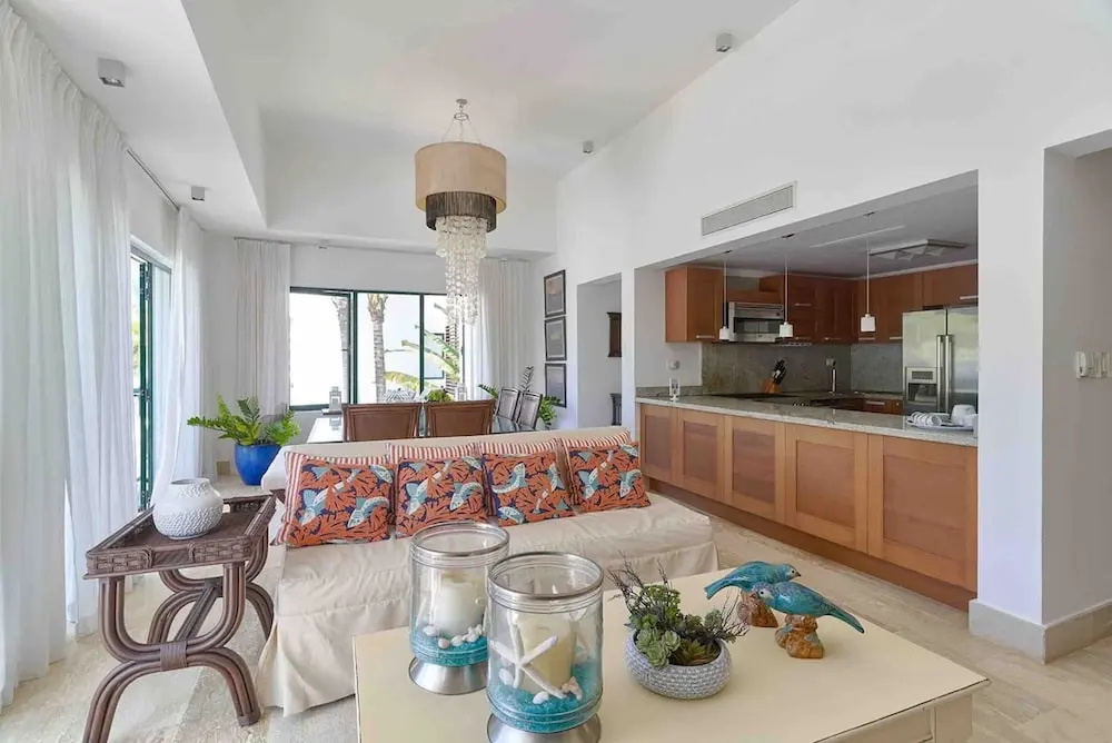 3BR Sublime Essence Beachfront Jaccuzi BBQ