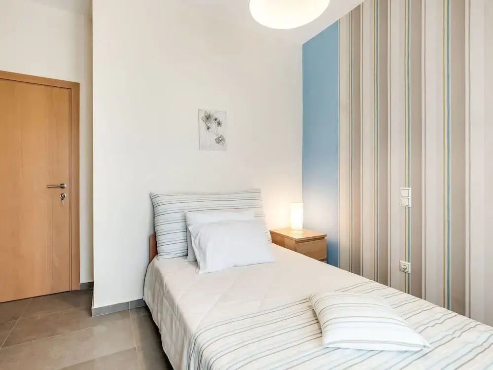 Beautiful Villa in Adelianos Kampos With Pool