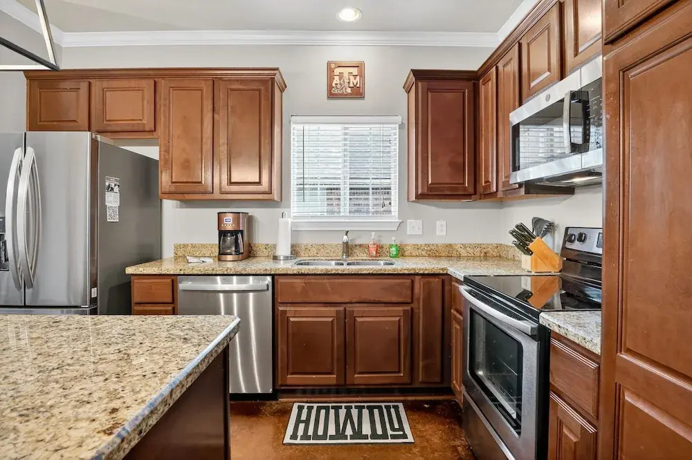 Game Day Getaway Near Texas A&m 4 Bedroom Home