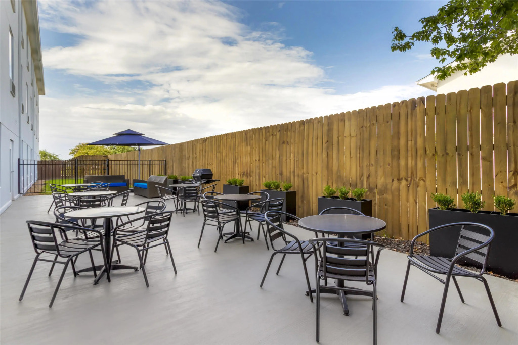 Best Western Plus Executive Hotel & Suites