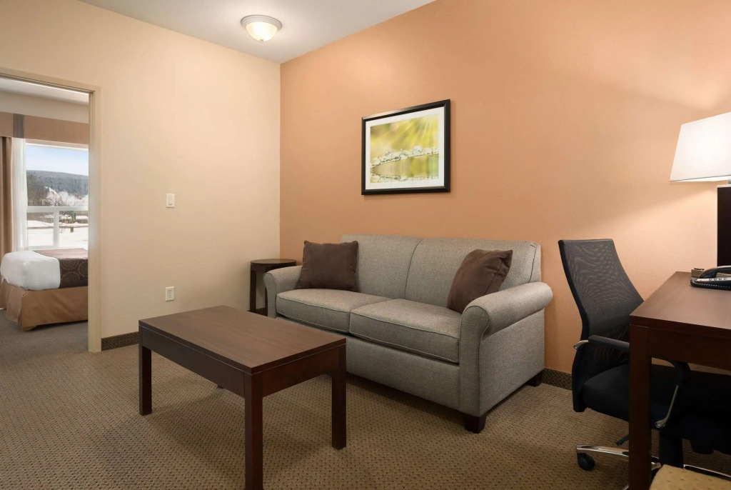 Ramada Golden