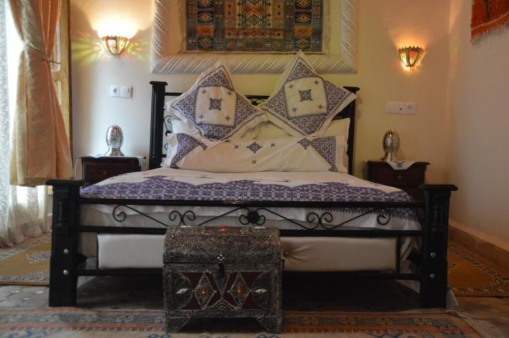 Riad Oumkaltoum Fès