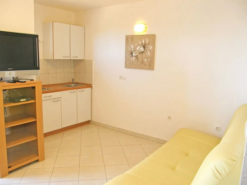 Apartments Rina