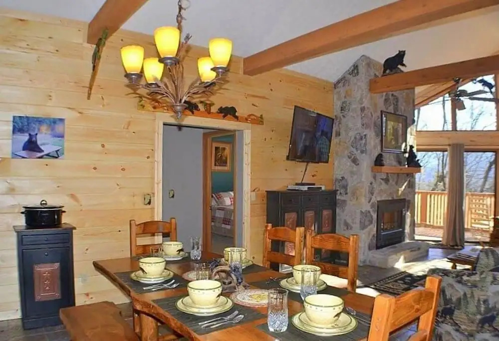 A Honeybear Hideaway