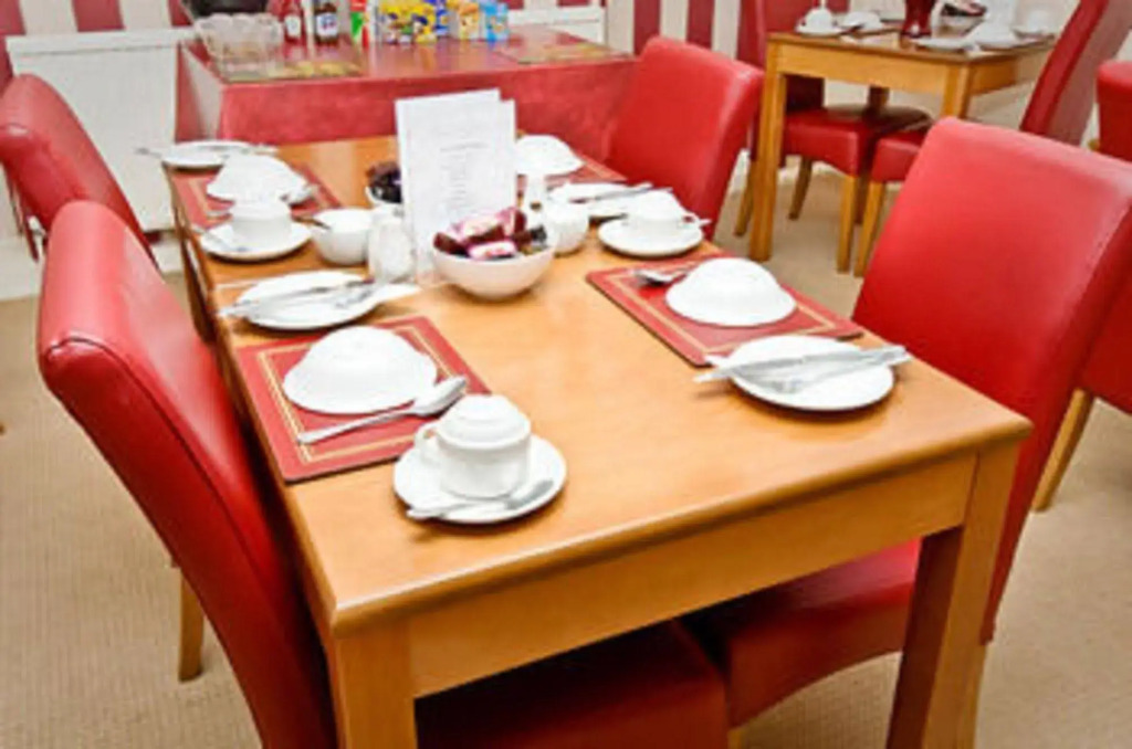 Leigh House Hotel