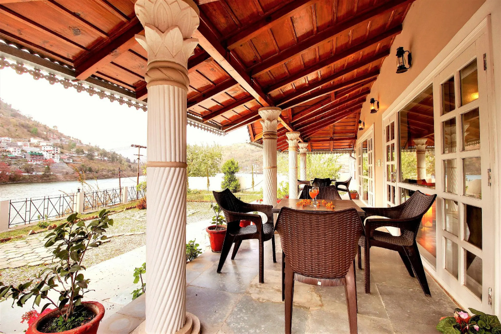 Neelesh Inn - Luxury Lake View Resort with Swimming Pool on Bhimtal Lake
