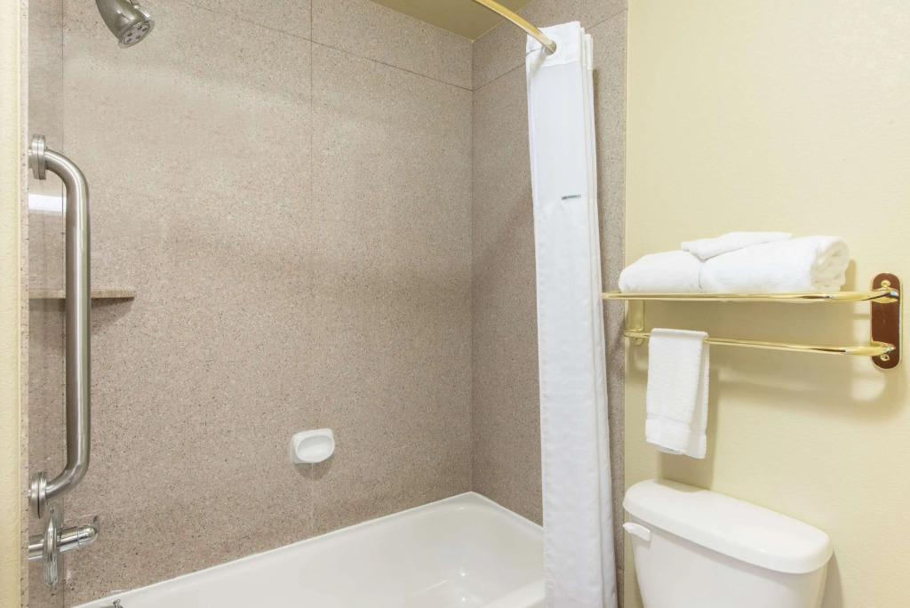 Baymont by Wyndham Wichita Falls