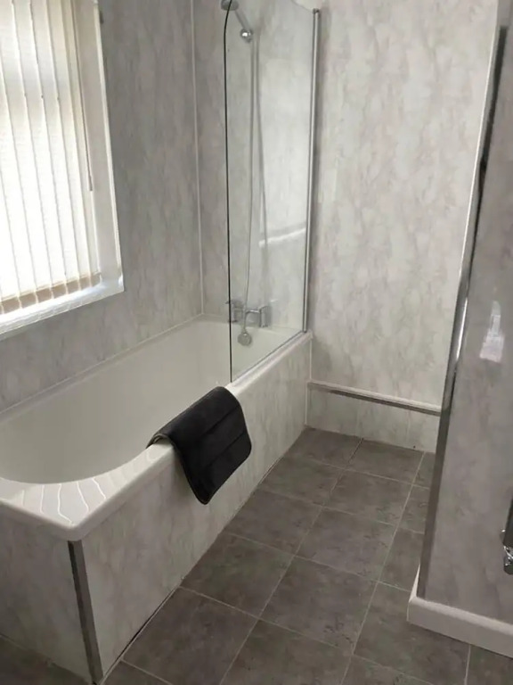 2 Bed House Near Anfield Stadium